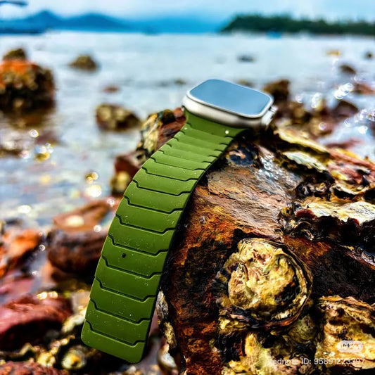 Swimming with a Magnetic Apple Watch Band: Safe or Risky?
