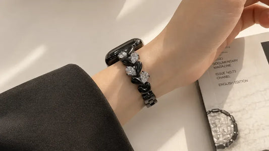What Color Strap Goes With a Black Apple Watch?