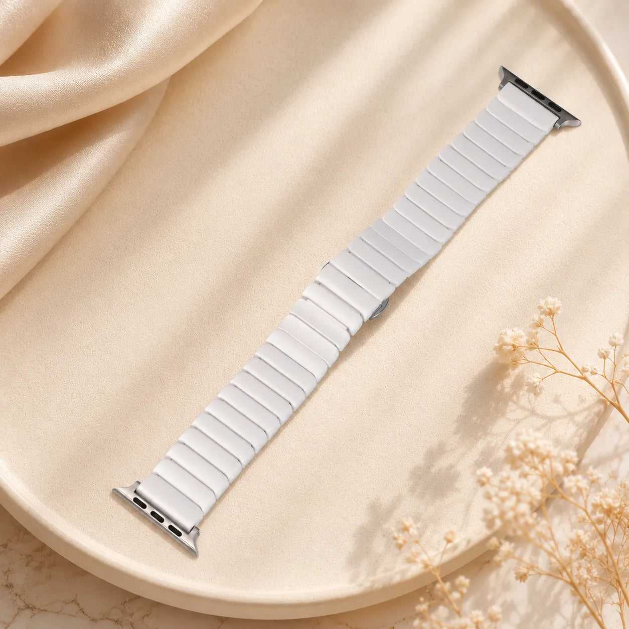 Apple Watch Ceramic Band Sleek Modern Link Design white