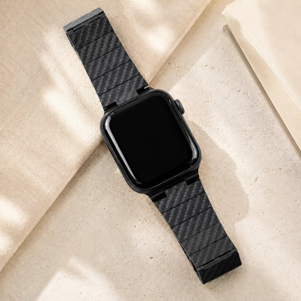 Carbon Fiber Magnetic Apple Watch Band detail