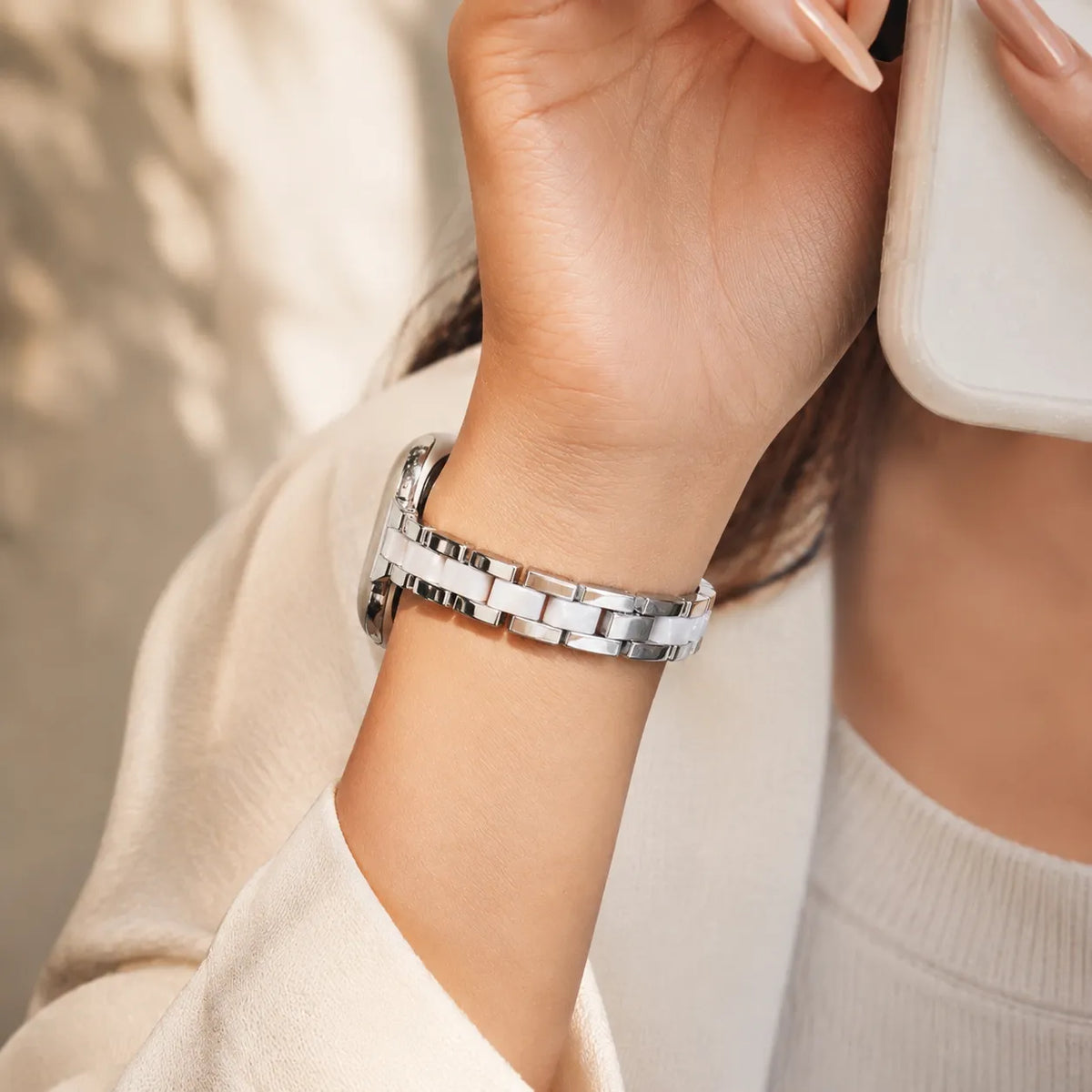 Slim silver stainless steel and pearlescent resin Apple Watch bracelet band