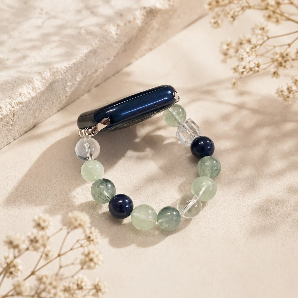 Bracelet Emerald Forest pour Apple Watch avec perles naturelles vertes translucides, claires et sombres