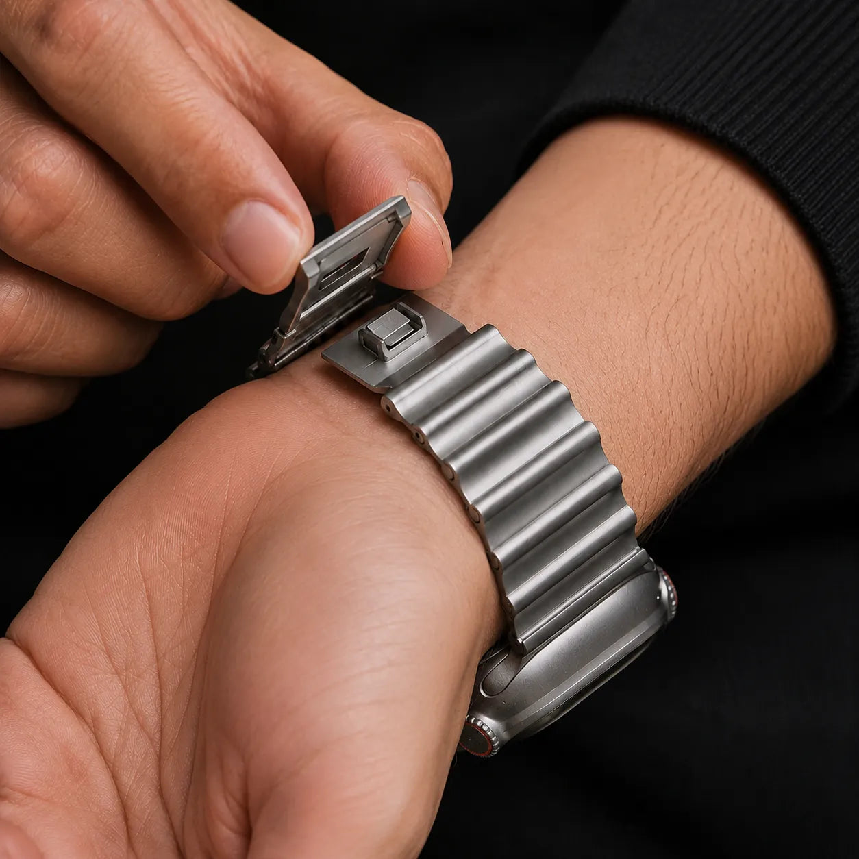Ocean-Style Magnetic Steel Band for Apple Watch Clasp