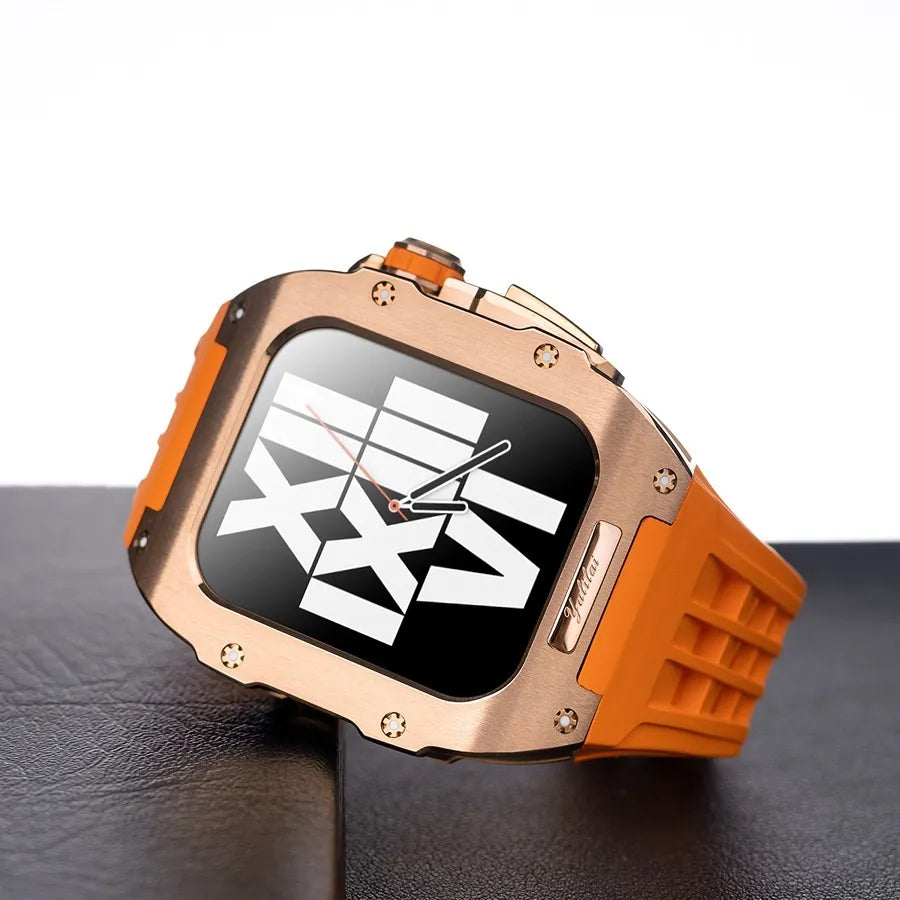 鮮やかなオレンジのFKMバンドを合わせたゴールドのOrionI チタン Apple Watchモッドキット