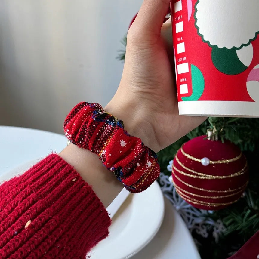 Scrunchie Christmas Apple Watch Band red show