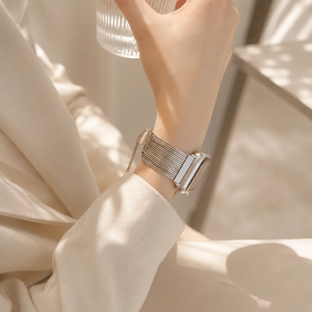 Tassel Chain Stainless Steel Apple Watch Band silver preview