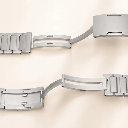 Titanium Apple Watch Band detail